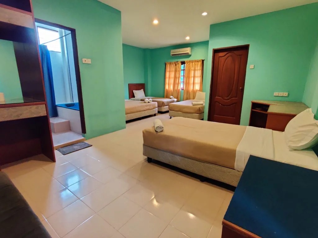 trtn deluxe family room