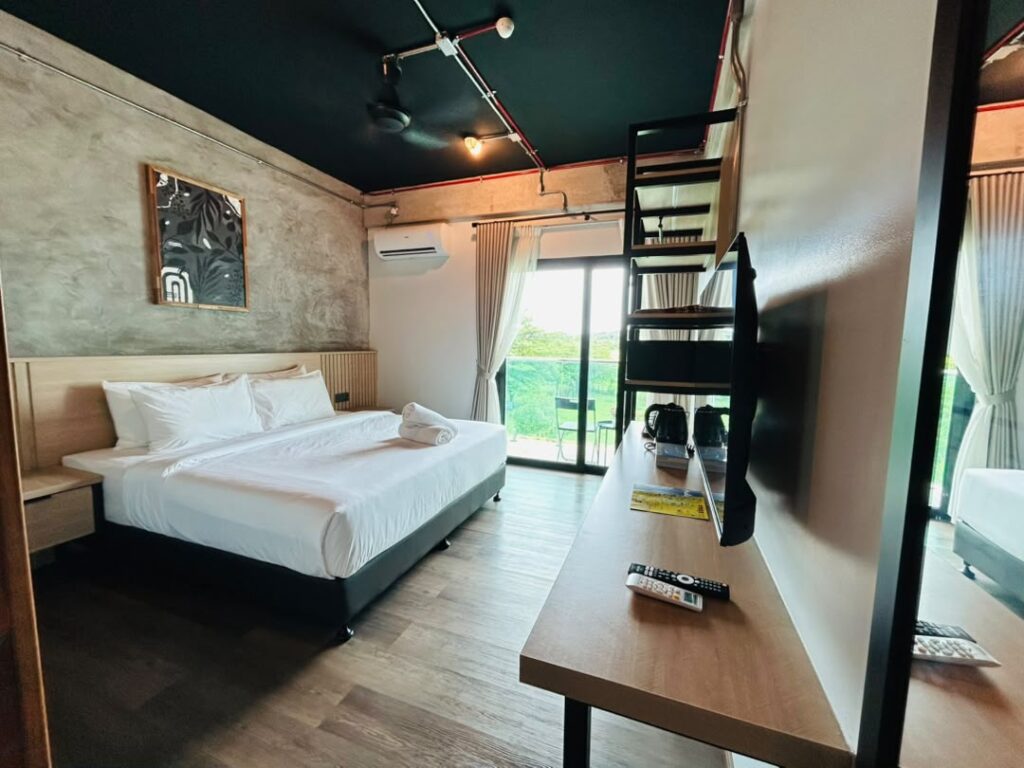 sena deluxe king bed
