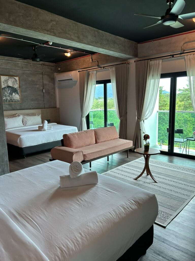 sena family runway view room
