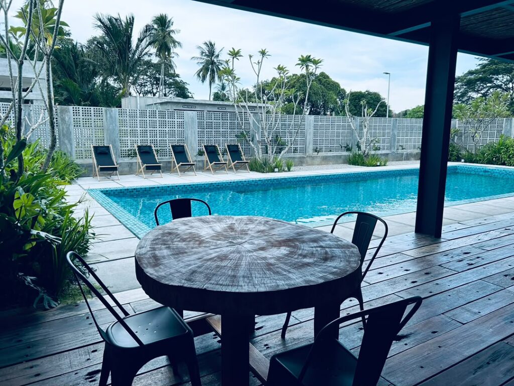sena swimming pool2